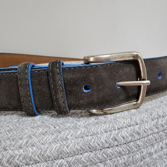 W. Kleinberg Gray Suede Blue Trim Detaial Genuine Leather Lined Luxury Belt USA - Picture 3 of 16